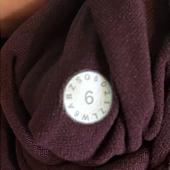 lululemon Reveal Crop (17”) Cut Out Sides Pocket Front Waist Seamless Dark Adobe - Picture 7 of 7